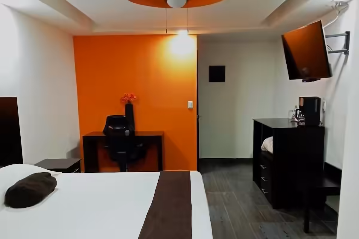Deluxe Room, 1 King Bed